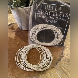 BELLA BRACELETS set of 20
